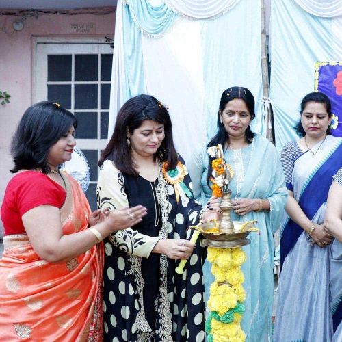 के.पी.ए.के. महाविद्यालय, अंबाला शहर में मदर्स डे के कार्यक्रम पर बतौर मुख्‍यातिथि आमंत्रित