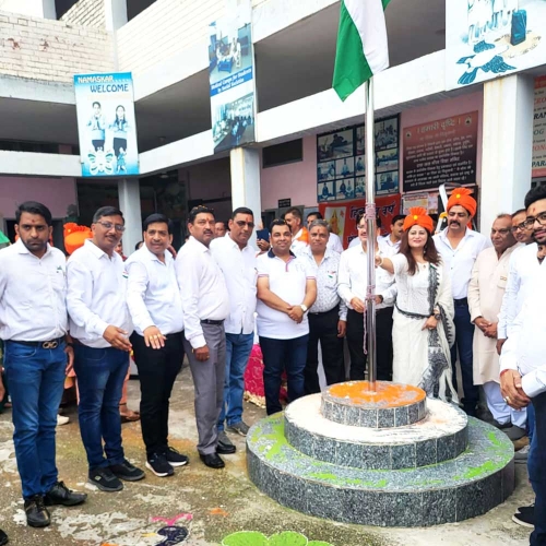 At the "Tricolor Yatra" organized by Ekam Trust to commemorate the Azadi Ka 75th Amrit Mahotsav
