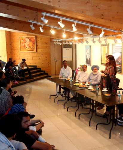 विश्व रंगमंच दिवस के अवसर टैगोर थिएटर चंडीगढ़ में मिनी बुक्स लाइब्रेरी का उद्घाटन समारोह 